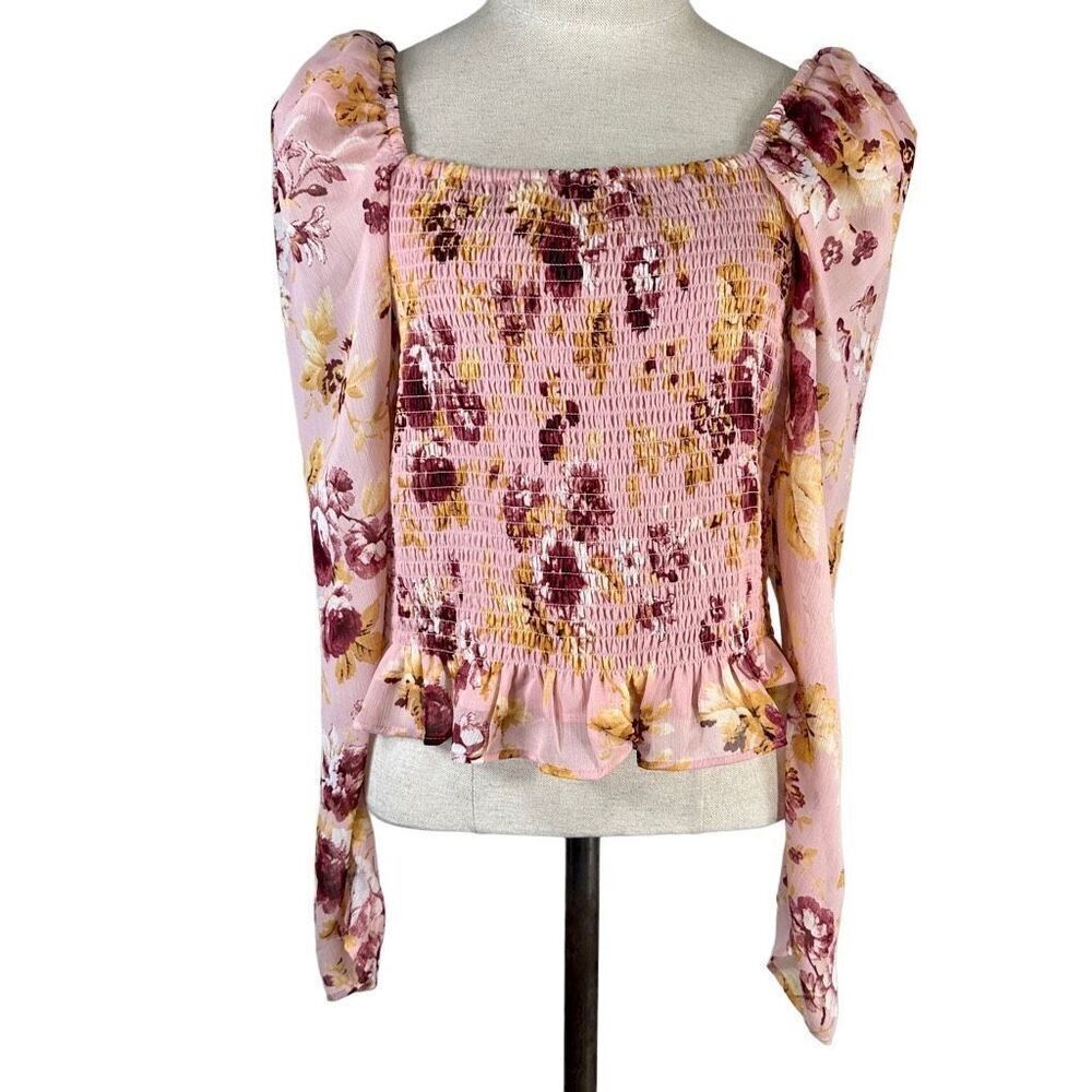 Express Pink Floral Smocked Puff Sleeve Blouse‎ Womens Medium NWT Boho Girlcore